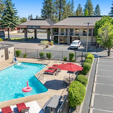 Red Lion Inn&Suites Deschutes River - Bend Exterior foto